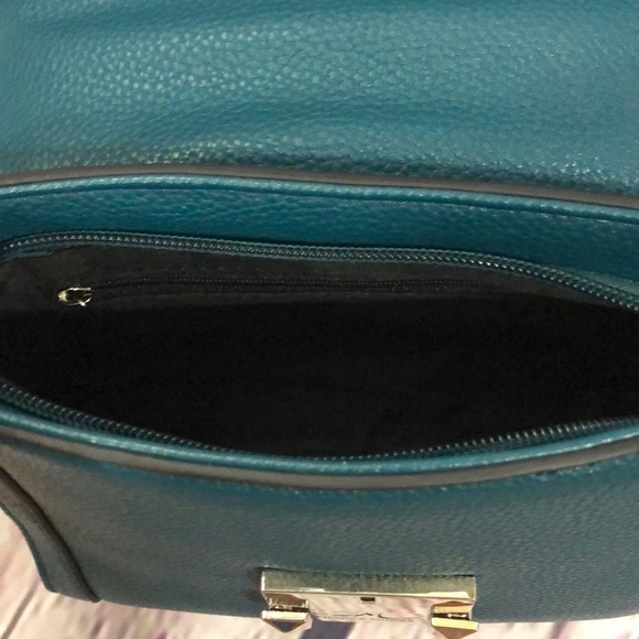 Jessica Moore Teal Handbag with Strap - Picture 2 of 5